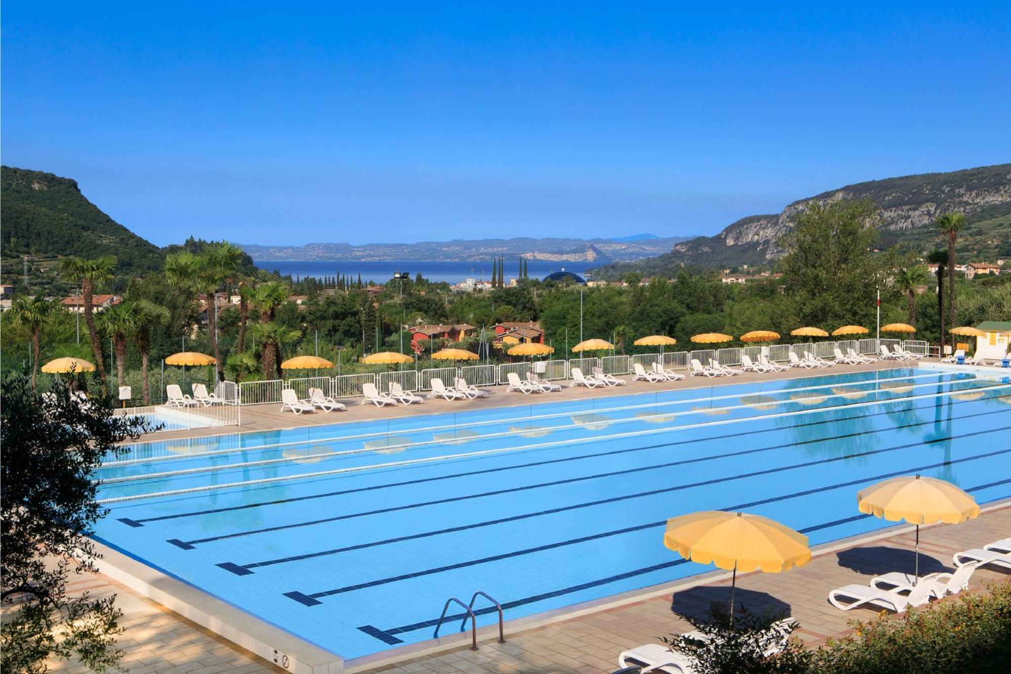 Poiano Garda Resort Appartamenti Exteriör bild